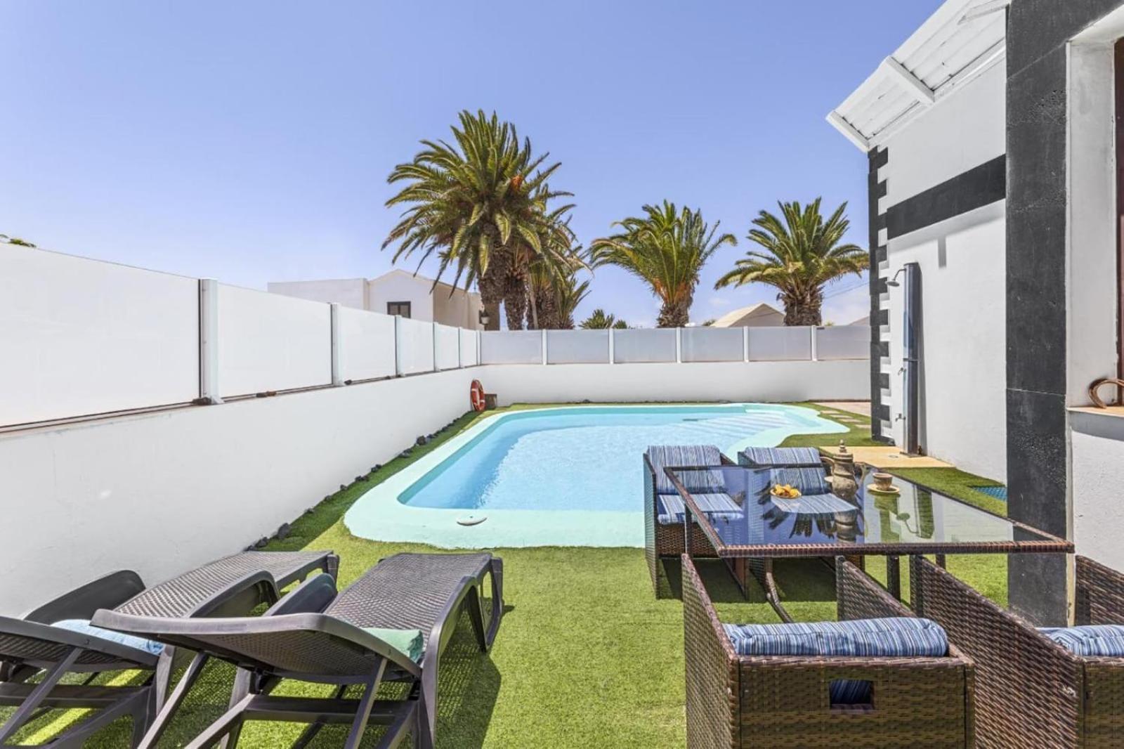 Villa Palacios Herrero Tahiche 외부 사진